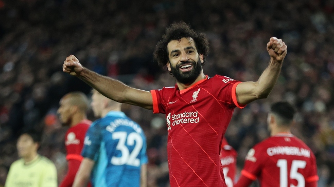 Liverpool aplastó a Arsenal y le quitó su invicto de ocho partidos en la liga inglesa