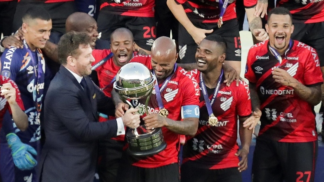 Palmarés: A.Paranaense alcanzó a Independiente y Boca como los más ganadores de la Sudamericana