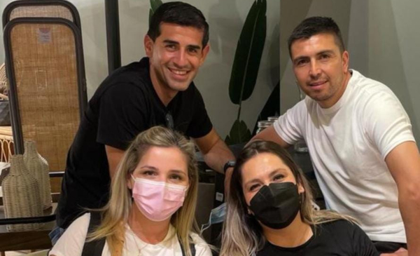 Idolos de Colo Colo: Gonzalo Fierro y Julio Barroso se reencontraron