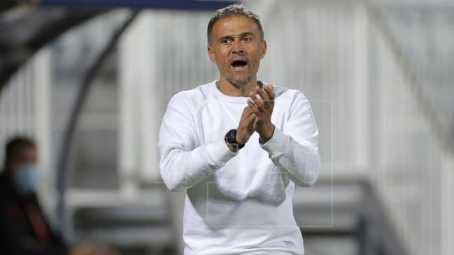 Luis Enrique reaccionó a rumores que lo sitúan en Manchester United: ¿Es el día de los inocentes?