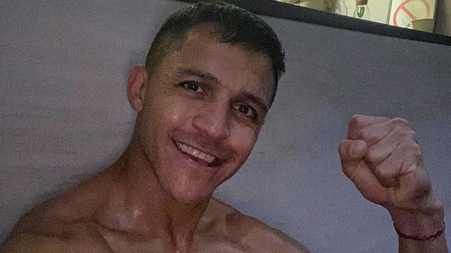 Alexis Sánchez trabaja para recuperarse de su lesión