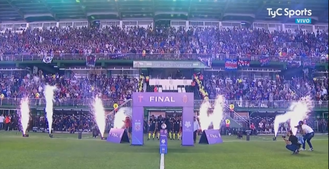 Tigre y Barrancas Central entraron a la cancha con el tema de Avengers en la final del ascenso argentino