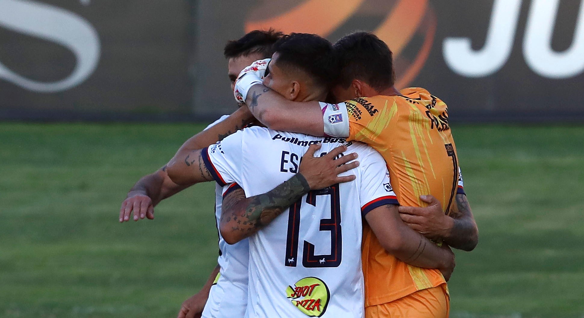 Melipilla ganó tres puntos de oro ante Everton y O’Higgins se enredó con empate ante Antofagasta