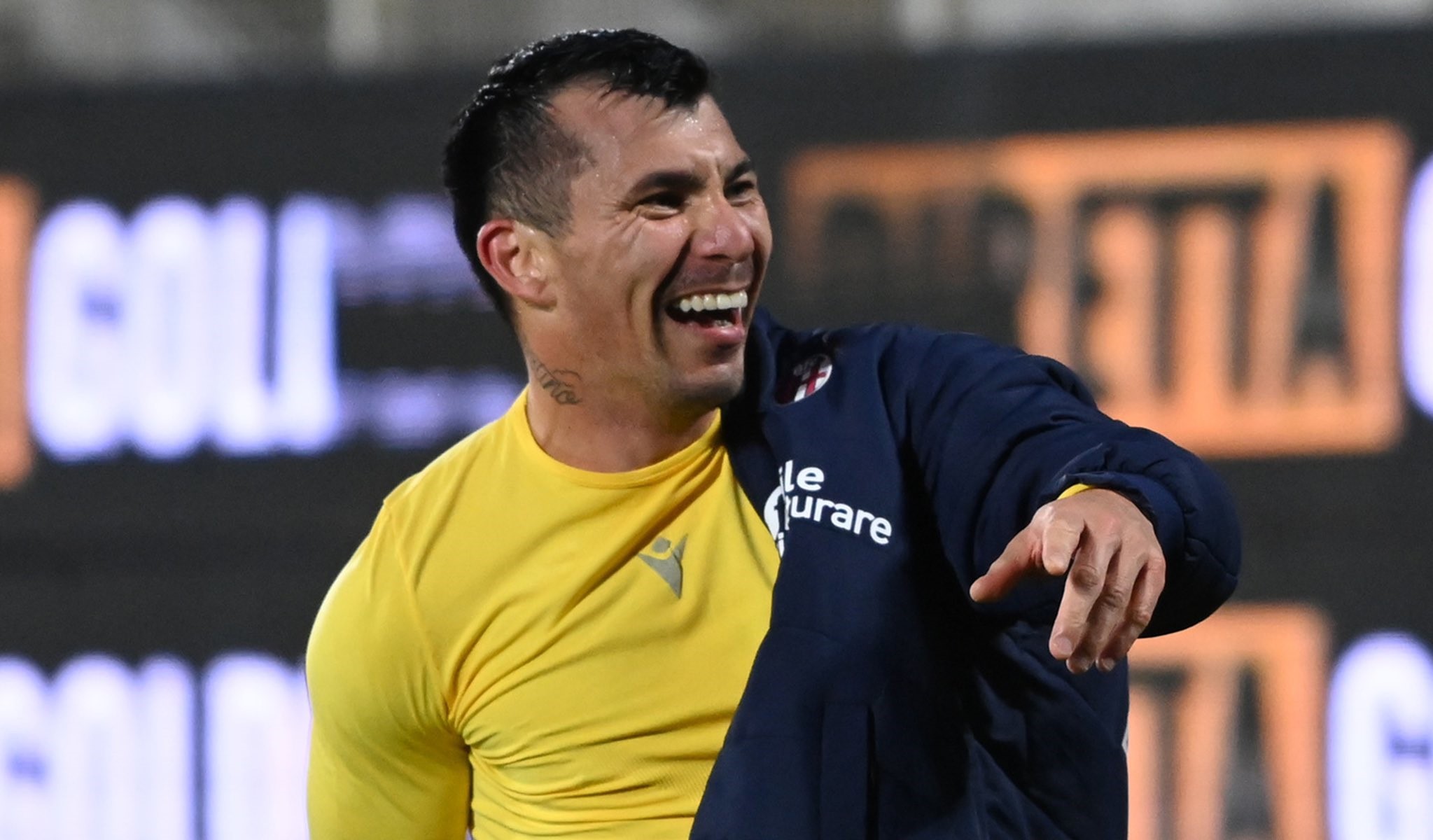 Gary Medel destacó en valiosa victoria de Bologna sobre Spezia en la Serie A