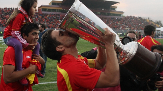 Gonzalo Villagra vivirá este domingo su último partido como profesional junto a Unión Española