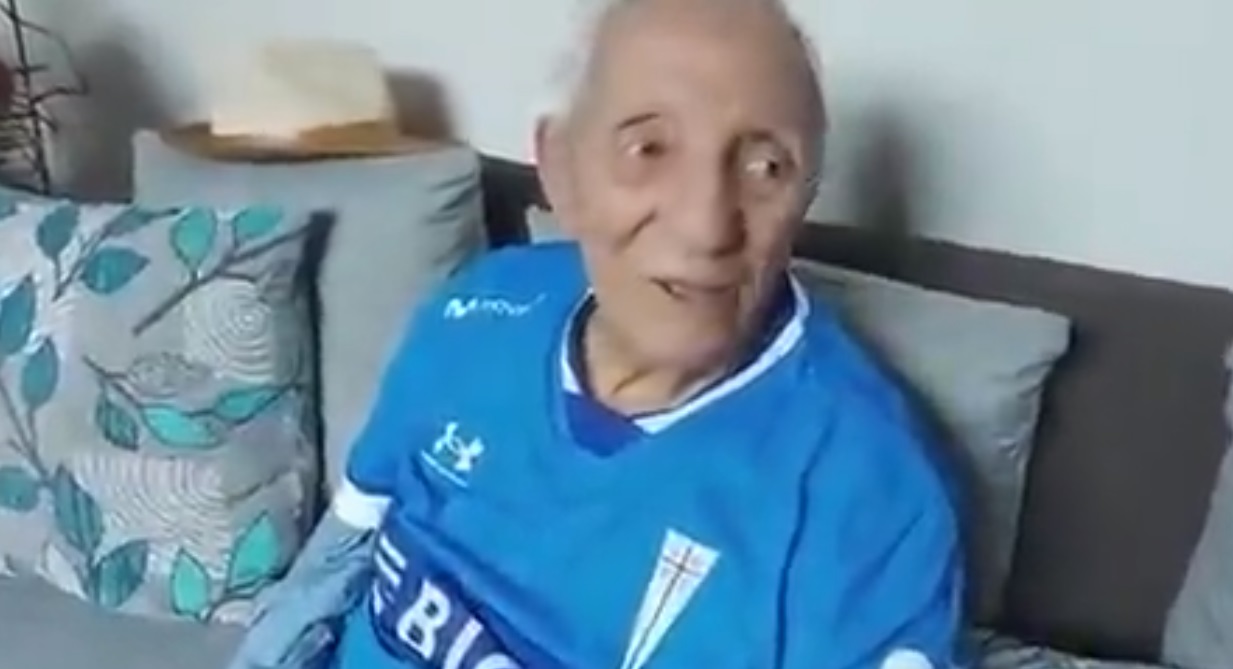 Nieta del hincha de 90 años de la UC tras saludos del plantel: Lo vi nuevamente feliz