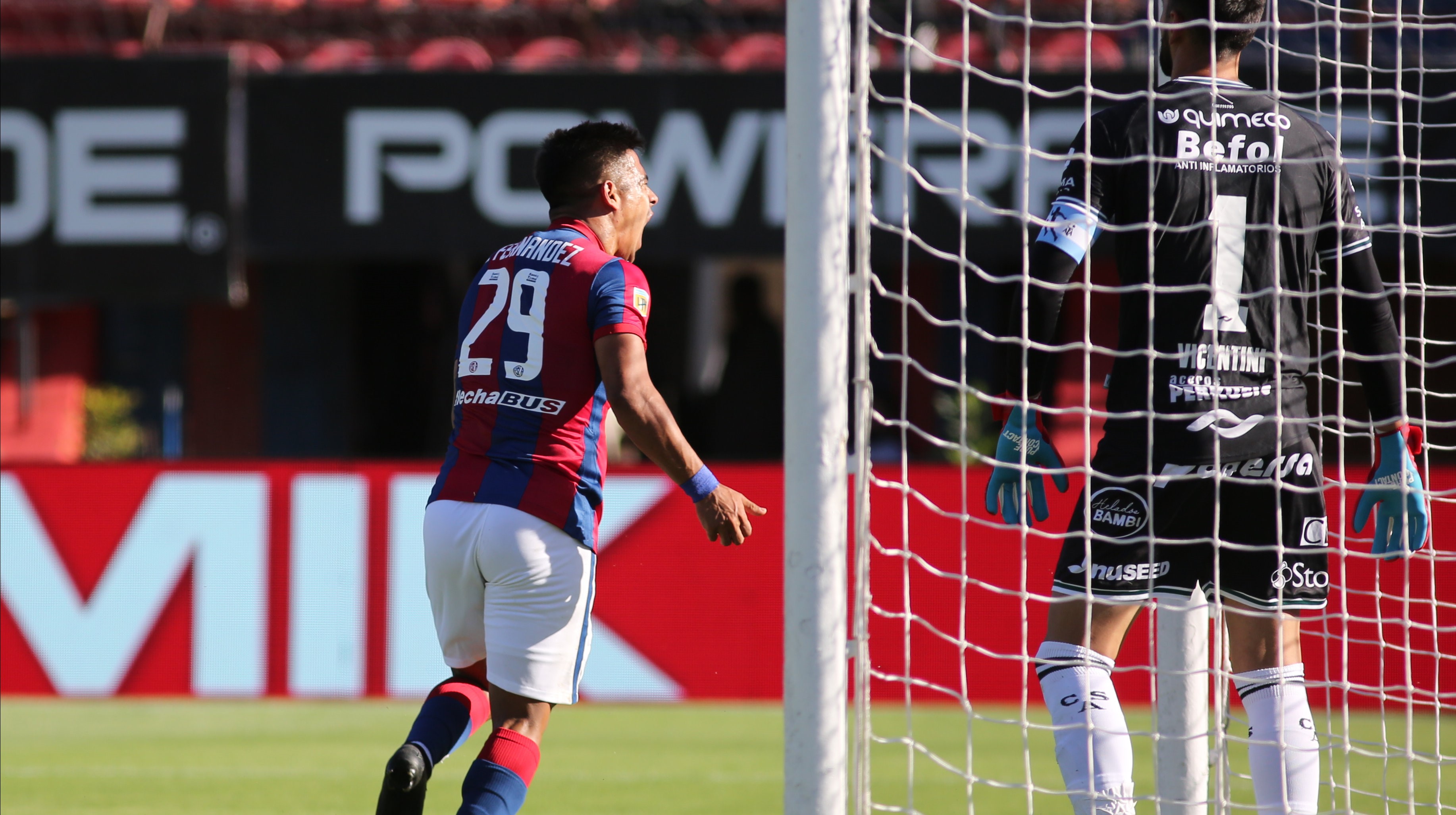 San Lorenzo derribó a Sarmiento y escapó del penúltimo puesto en el fútbol argentino