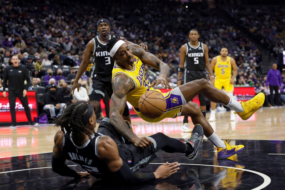 Los Lakers vencieron a Sacramento de la mano de Anthony Davis