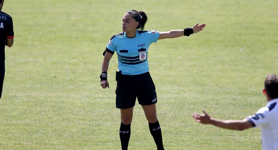 María Belén Carvajal hará historia al ser la primera mujer en arbitrar en el Campeonato Nacional