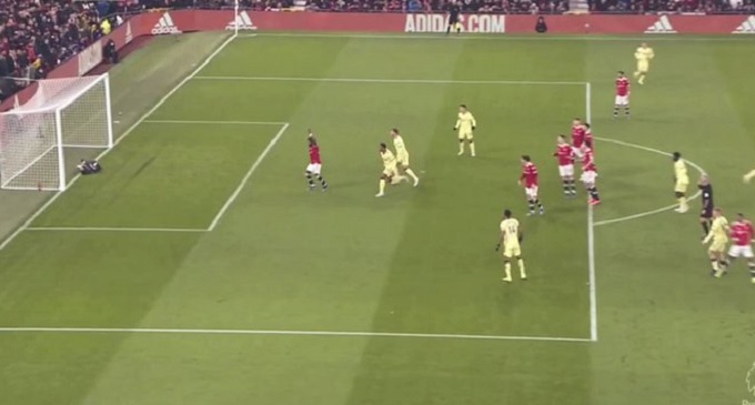 El controversial gol de Emile Smith Rowe a un David De Gea lesionado