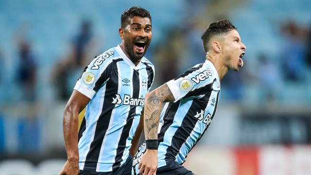 Gremio goleó a Sao Paulo y sueña con mantener la categoría en Brasil