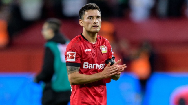 Charles Aránguiz participó de abultada victoria de Bayer Leverkusen