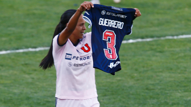Bárbara Sánchez adelantó a la U ante S. Morning y homenajeó a Carla Guerrero en la final femenina