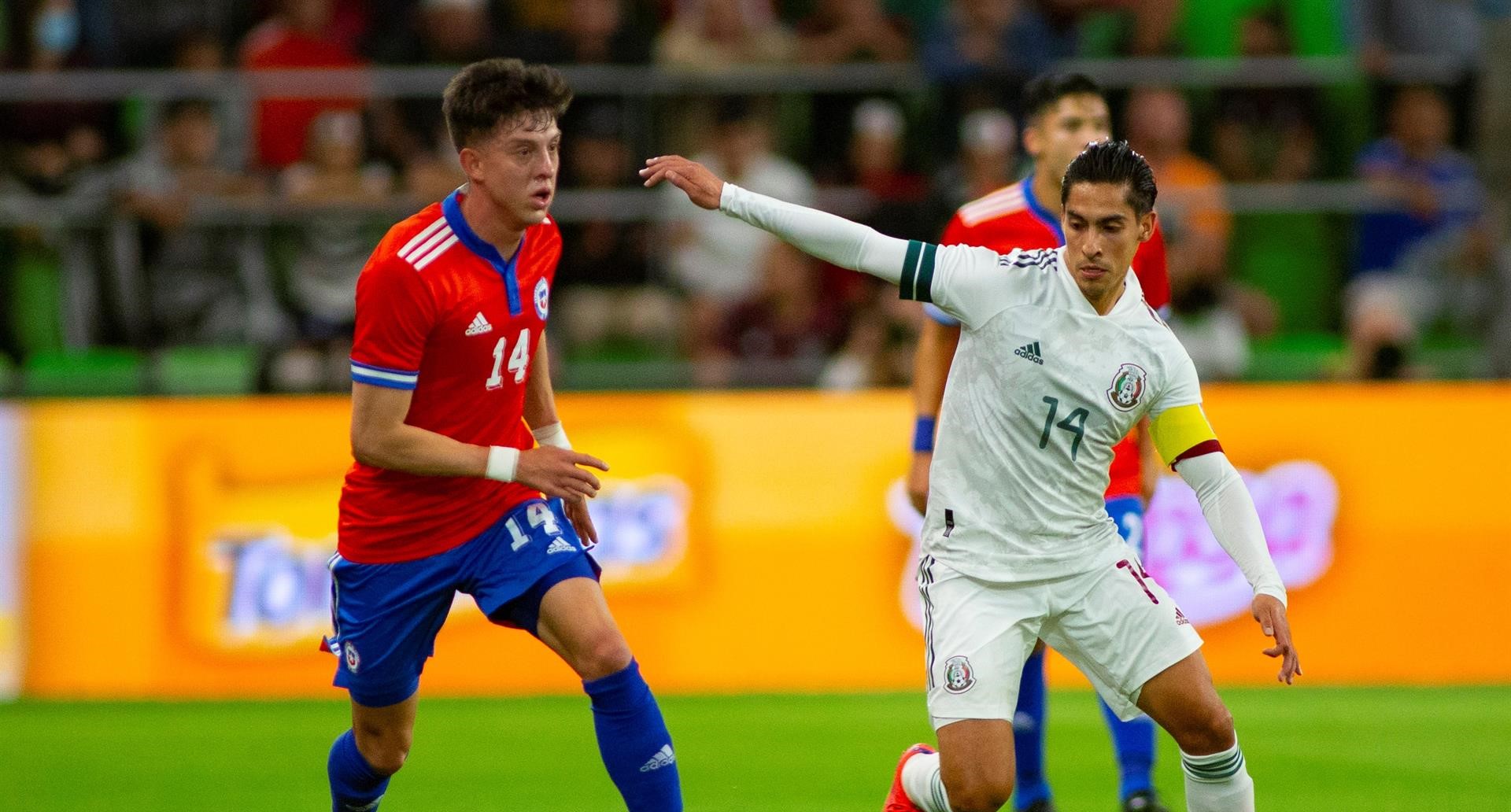 Pablo Parra se desahogó con un zurdazo para sellar el empate de Chile ante México