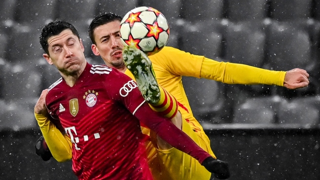 Clement Lenglet se defendió de críticas por aparecer sonriente tras eliminación de FC Barcelona