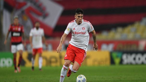 Inter de Carlos Palacios sucumbió ante Bragantino en la última fecha del Brasileirao