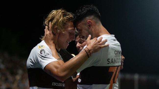 Platense celebró agónico triunfo sobre Vélez Sarsfield en la última fecha del fútbol argentino