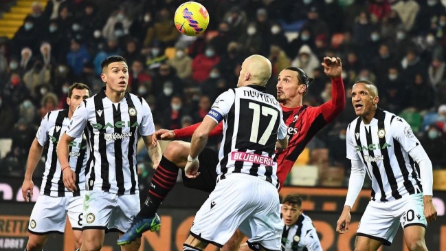 Zlatan Ibrahimovic le dio un agónico empate al líder AC Milan ante Udinese en la Serie A