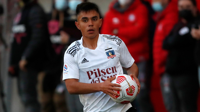 Vicente Pizarro sigue alejándose de Colo Colo ante inconformidad del representante por renovación