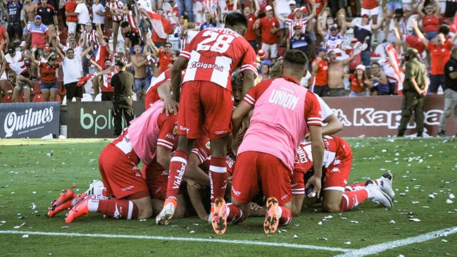 Unión se quedó con el clásico de Santa Fe ante Colón y clasificó a la Copa Sudamericana