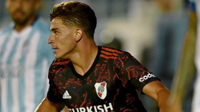 El campeón River Plate rescató un empate ante Atlético Tucumán en el cierre de la liga argentina