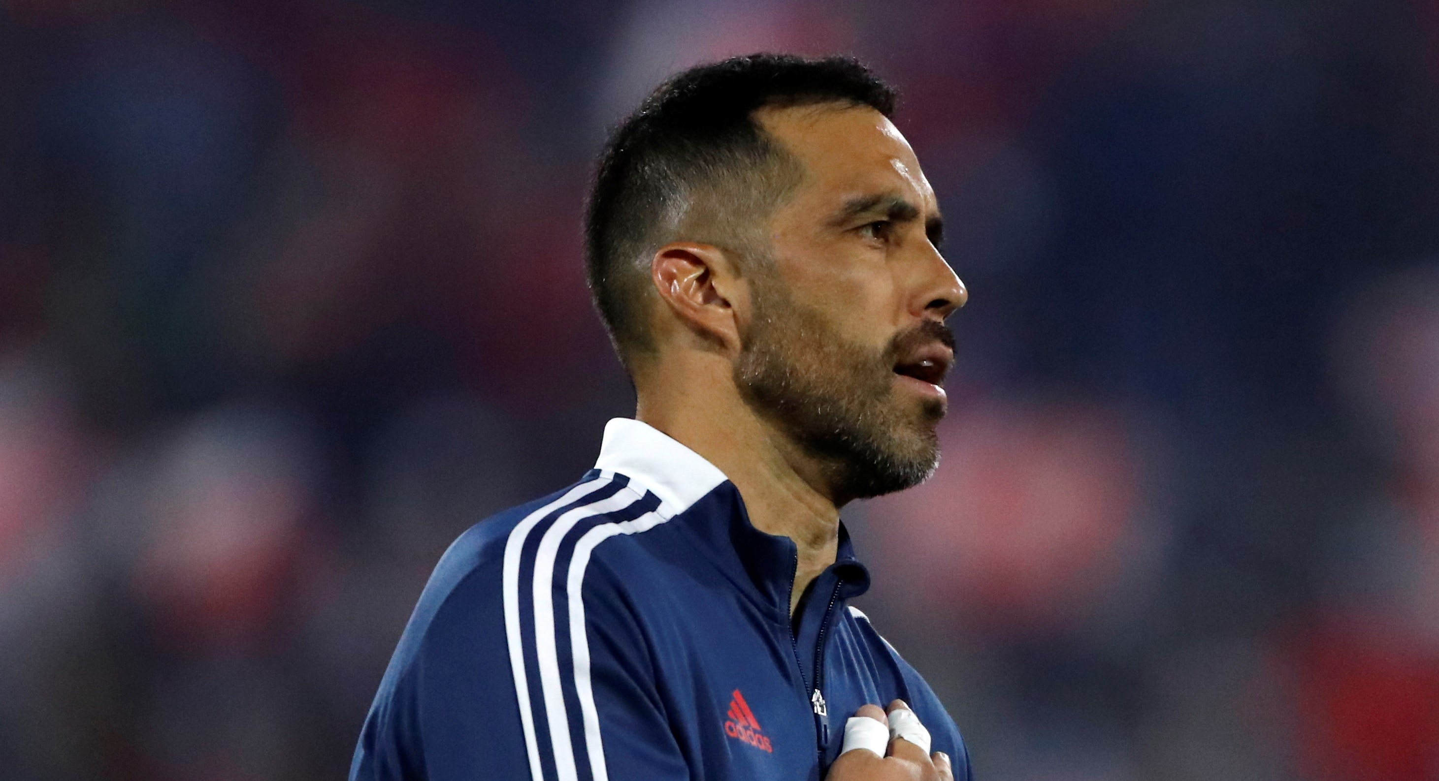 Claudio Bravo felicitó a los debutantes de La Roja y les aconsejó: “Ahora toca mantenerse”