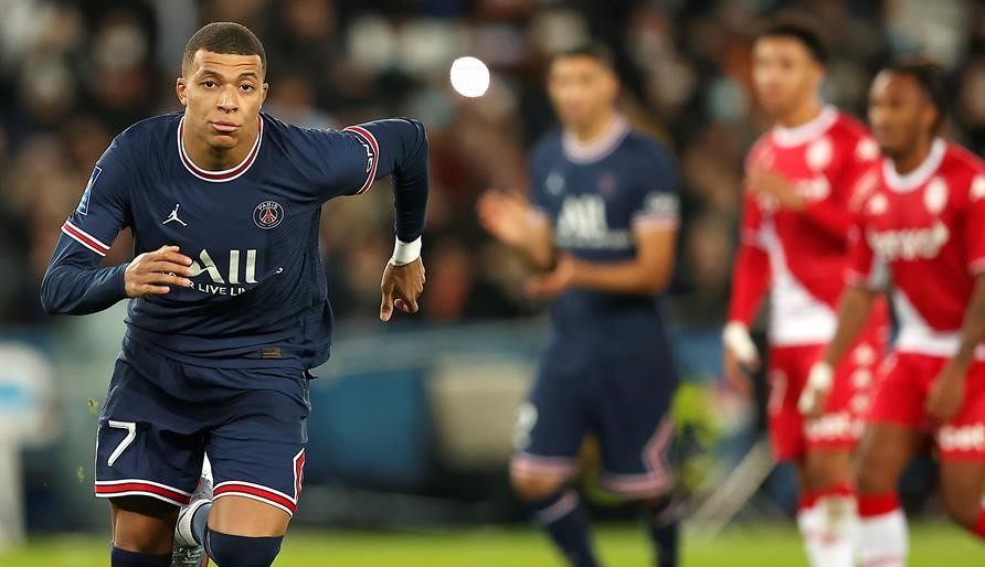 PSG superó a AS Mónaco de Guillermo Maripán con Kylian Mbappé como figura