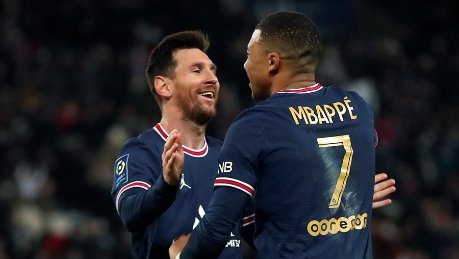 Los goles de Kylian Mbappé en la victoria de PSG ante AS Mónaco de Guillermo Maripán