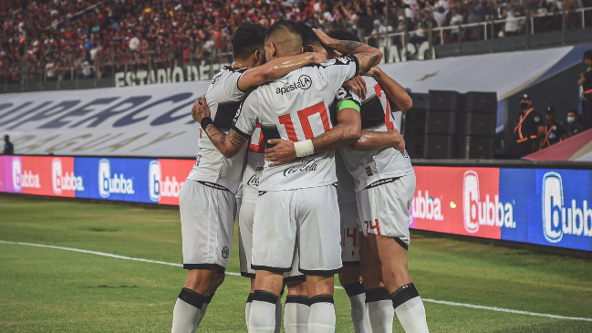 Olimpia se proclamó campeón de la Supercopa de Paraguay a costa de Sol de América en penales