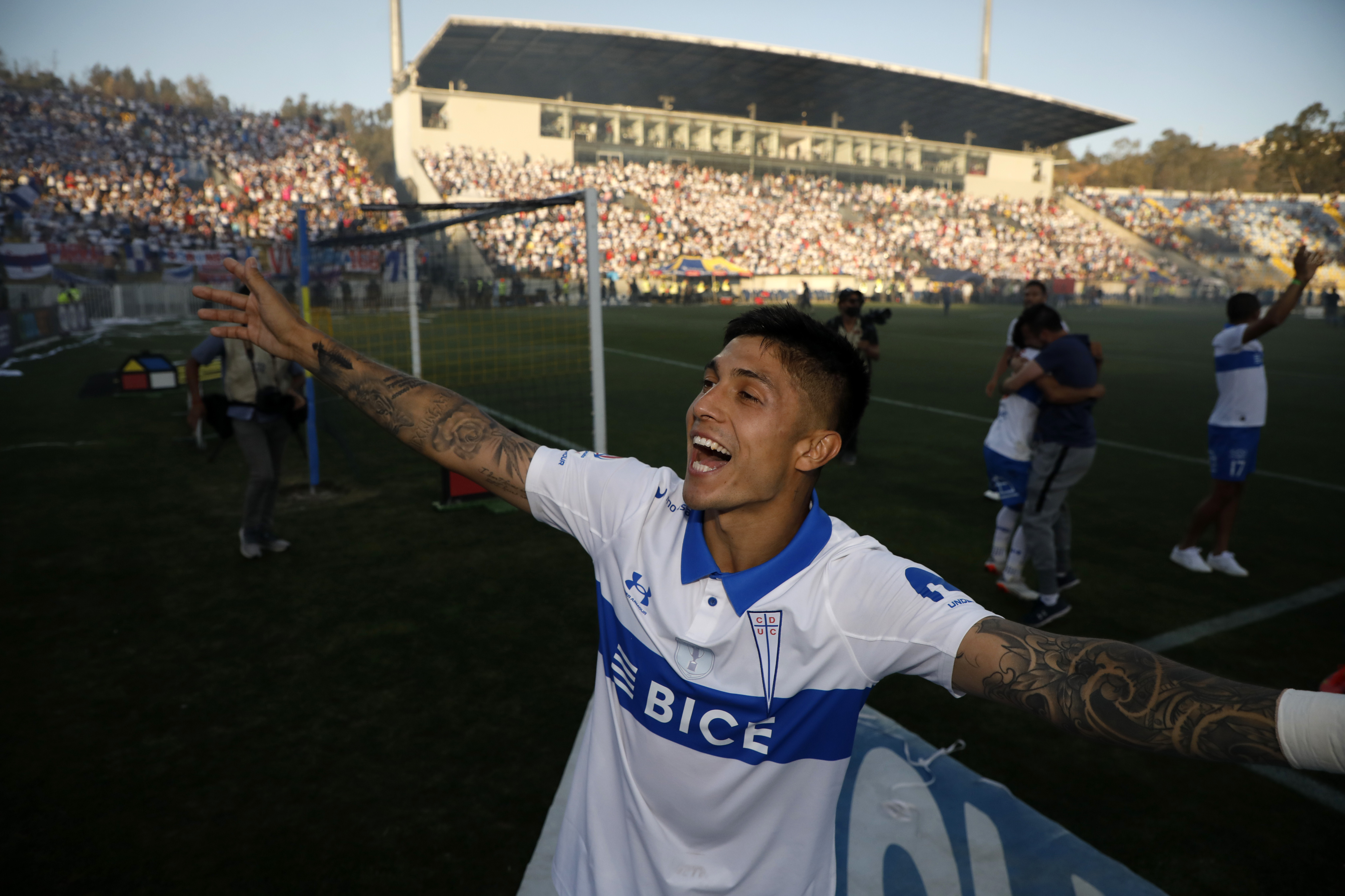 Universidad Católica informó principio de acuerdo para transferencia de Valber Huerta a Palmeiras