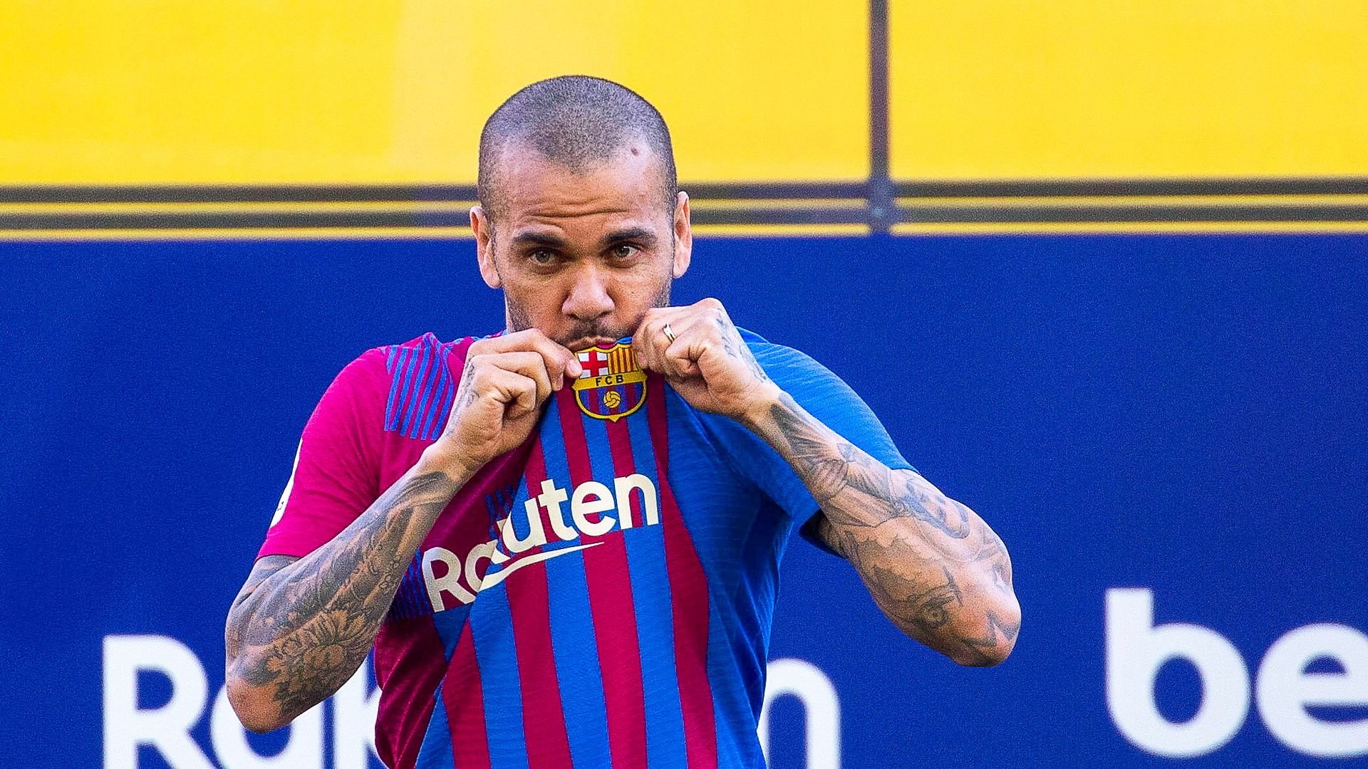 Dani Alves: Estoy nervioso por jugar después de estar tanto tiempo lejos de FC Barcelona