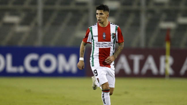 A falta de entrenador, Palestino le renovó a tres de sus figuras figuras