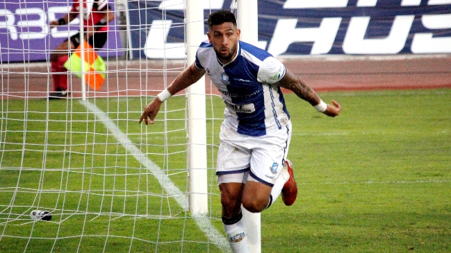 Colo Colo sigue buscando un 9: Ahora sondeó a Tobías Figueroa