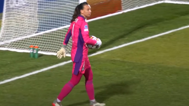 Lyon terminó como líder de su grupo en la Champions femenina con Christiane Endler en cancha