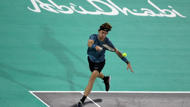 Andrey Rublev puso broche de oro al 2021 con triunfo en la exhibición de Abu Dhabi