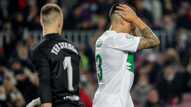 ¡Casi en área chica! Enzo Roco se perdió un gol imperdonable contra Barcelona