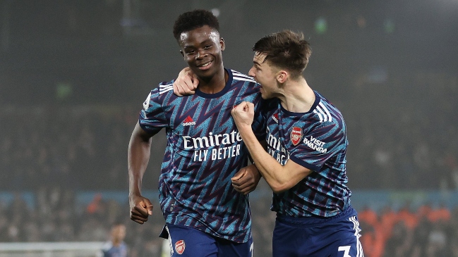 Hincha de Leeds de Bielsa fue arrestado tras acusación de dichos racistas al banco de Arsenal