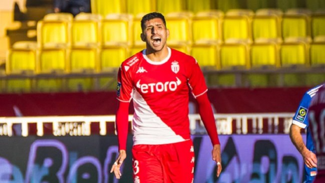 Guillermo Maripán afirmó la defensa en avance de AS Monaco en la Copa de Francia