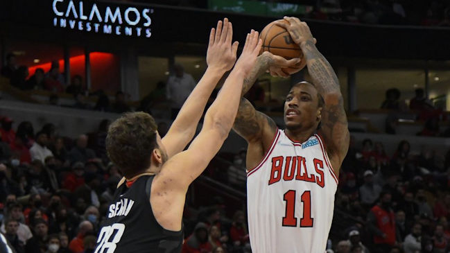 DeMar DeRozan encabezó la victoria de Chicago Bulls sobre Houston Rockets