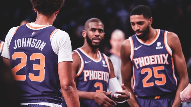 Los Suns vencieron con solidez a unos Lakers llenos de problemas