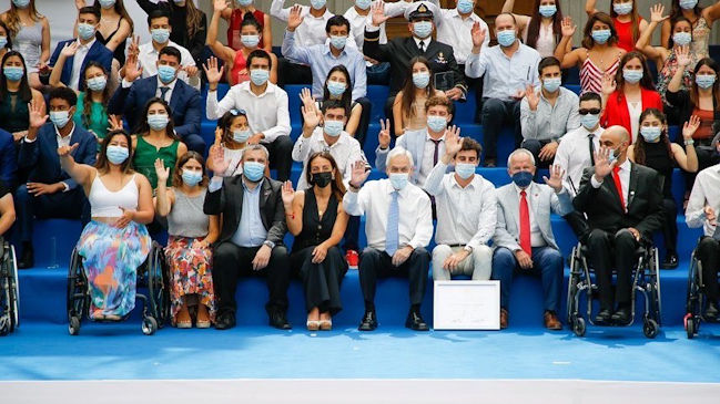 Presidente Sebastián Piñera entregó premios del deporte “Chile Compite” en La Moneda