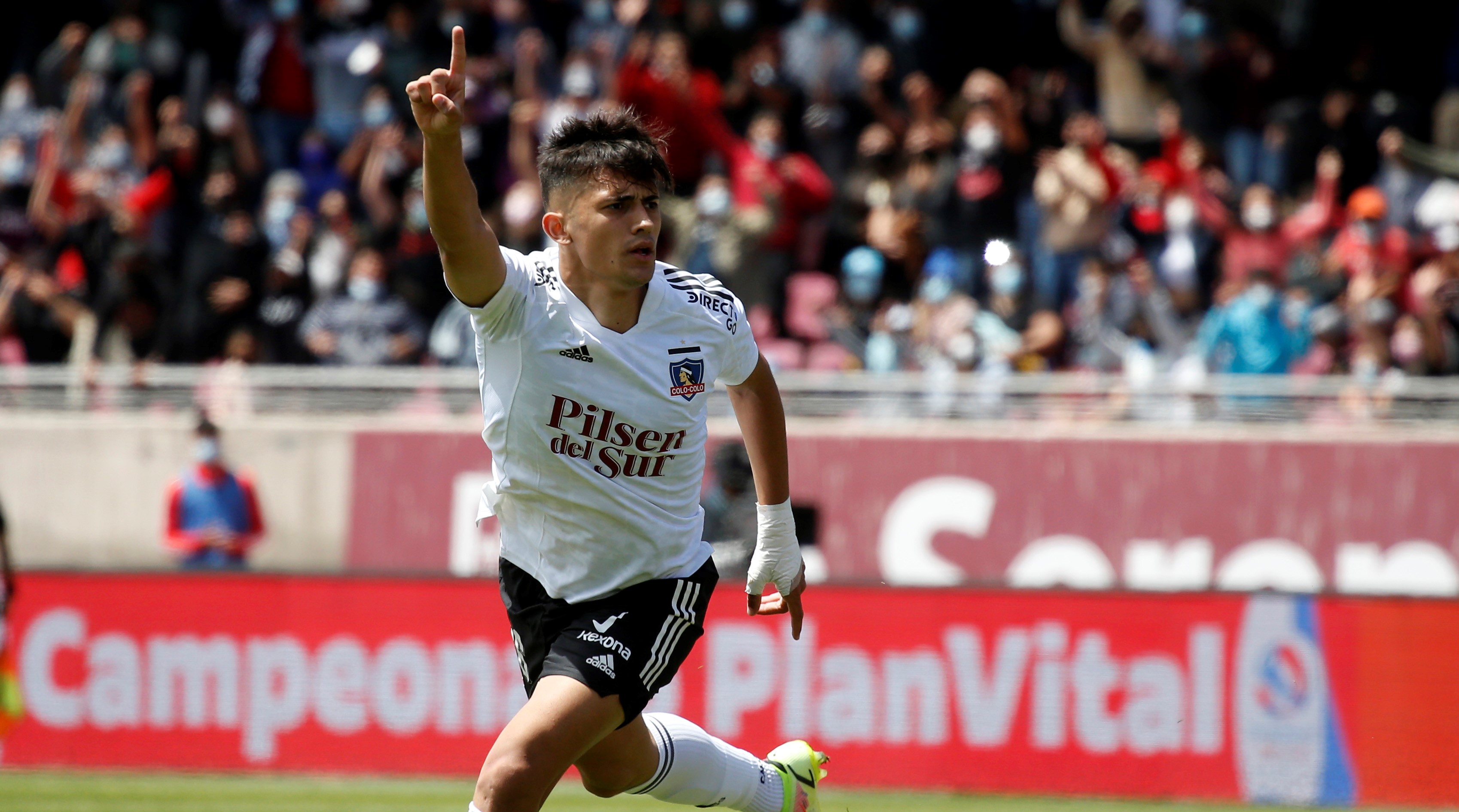 Edmundo Valladares: Era prioritaria la renovación de Solari, es una apuesta con total convicción