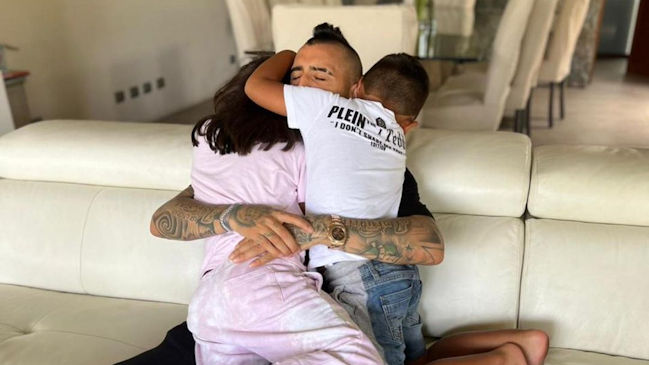 El saludo navideño de Arturo Vidal junto a sus hijos: El mejor regalo que me ha dado la vida