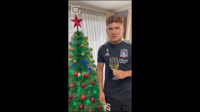 Gil festejó con una copa su renovación: Hemos pasado momentos muy lindos en Colo Colo