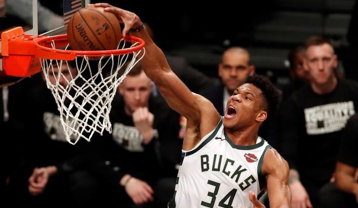 Antetokoumpo lideró remontada de los Bucks ante Boston Celtics en partidazo navideño de la NBA