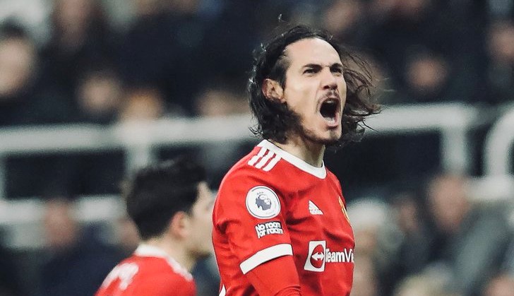 Edinson Cavani salvó a Manchester United en empate contra Newcastle