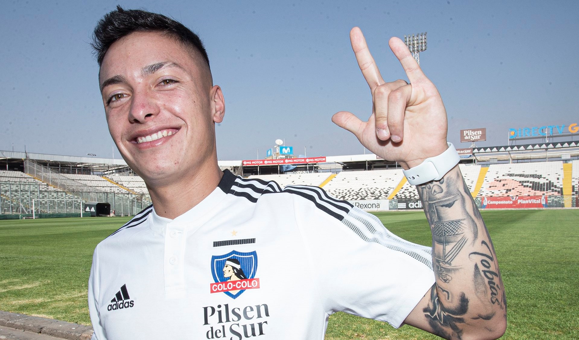 Cristián Zavala superó los exámenes médicos y firmó su contrato con Colo Colo