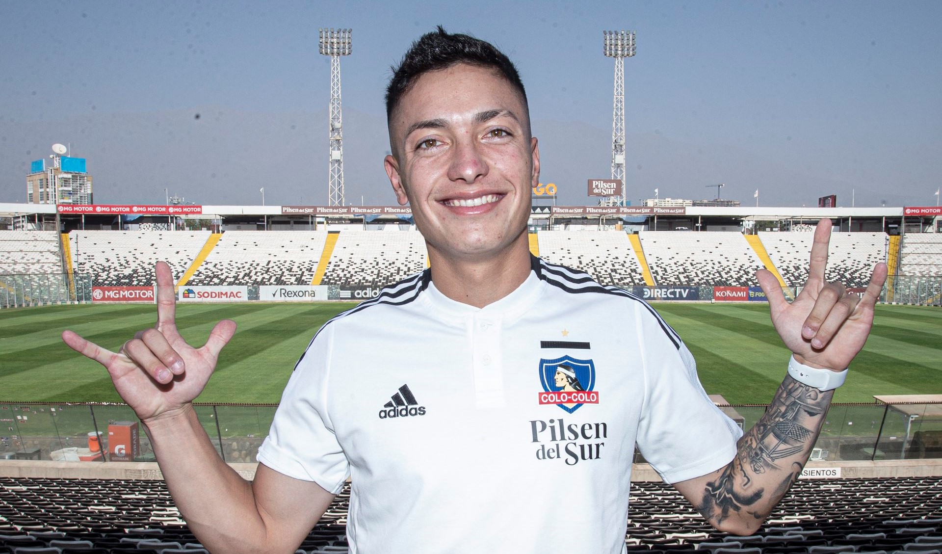 “Chilealbo”: Colo Colo festeja con la llegada de Zavala, Pavez y la renovación de Pizarro