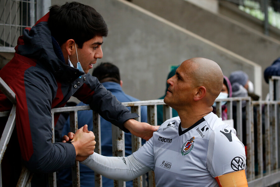 Los equipos se siguen armando: Las últimas movidas en el fútbol chileno