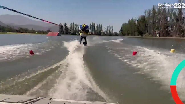 Mascota de los Juegos Panamericanos Santiago 2023 se lució esquiando en el Lago Los Morros